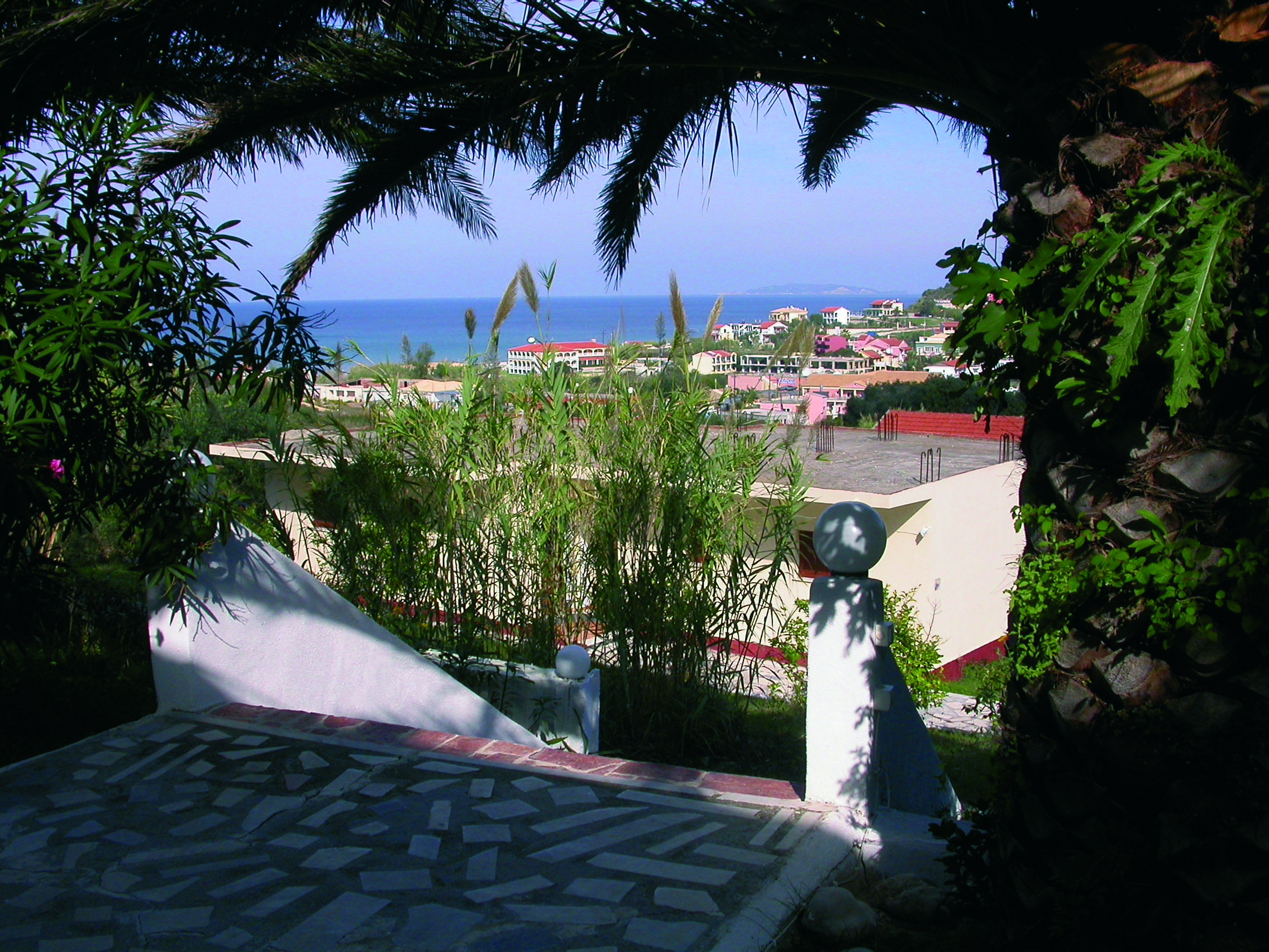 Wunderschöner Ausblick von der Anlage auf das Meer  - Ouranos Club
