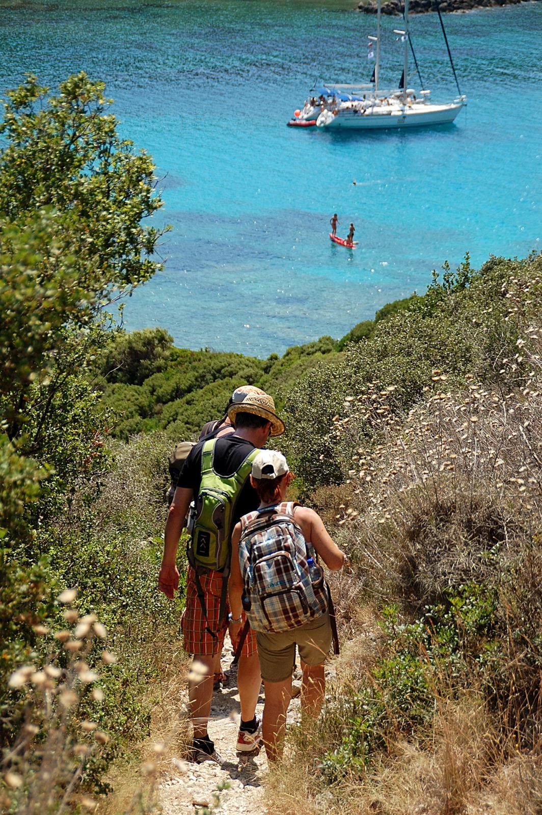 Entdecken Sie die Natur beim Wandern  - Ouranos Club